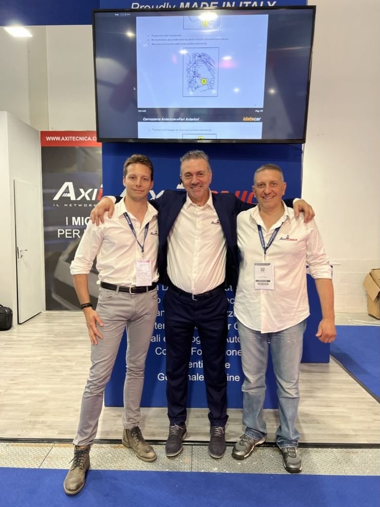 Il team WDB allo stand di Autopromotec 2022