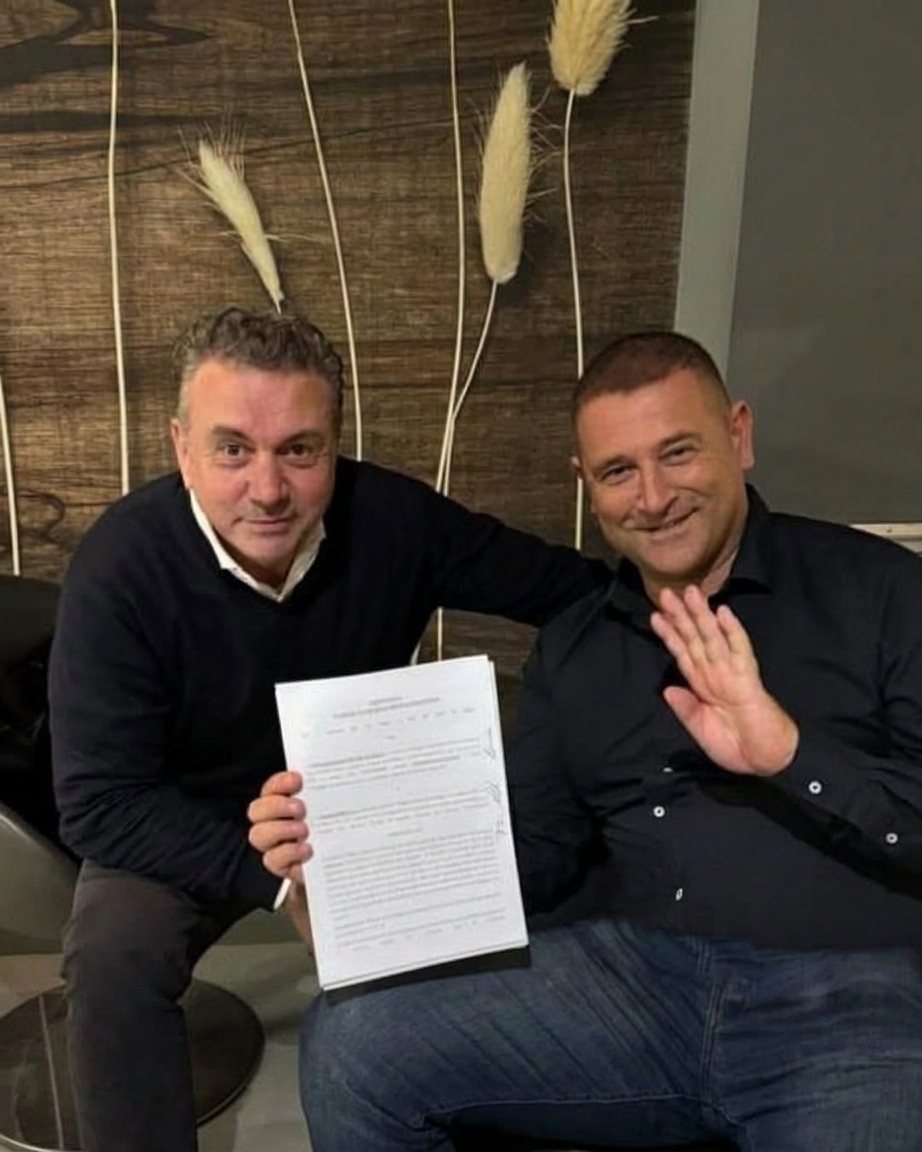 La firma dell'accordo di cessione del marchio Officina 4.0 a WDB